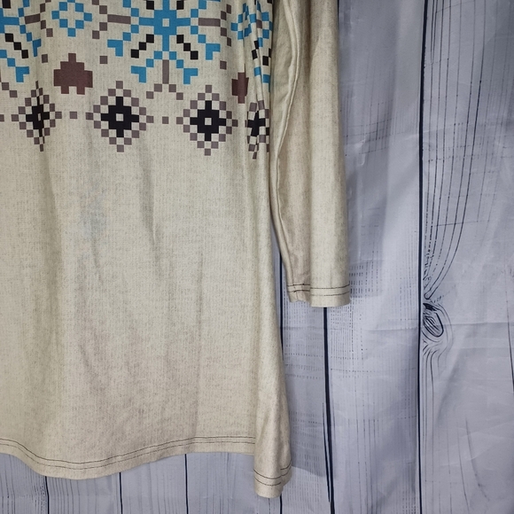 Relevate Designs long sleeve cowl neck top NWT - Picture 8 of 12